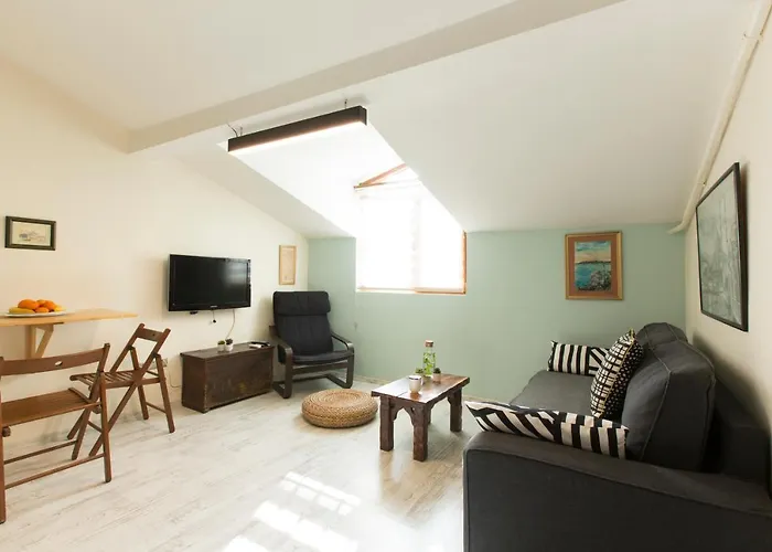 Istiklal Szálloda *